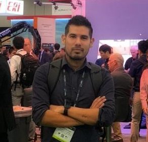 Headshot of Alonso Valdívia, Especialista Audiovisual